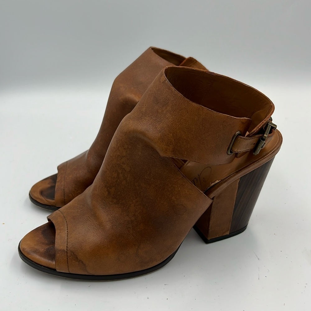 Cottagecore Arturo Chiang sling back leather AT-CRISSY open toe chunky heel
